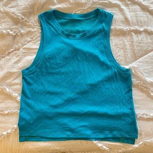 Lululemon Train To Be Tank size 4 Blue